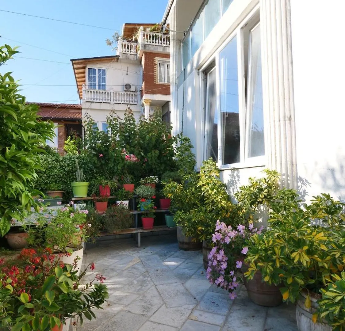 Vila Duro Голем