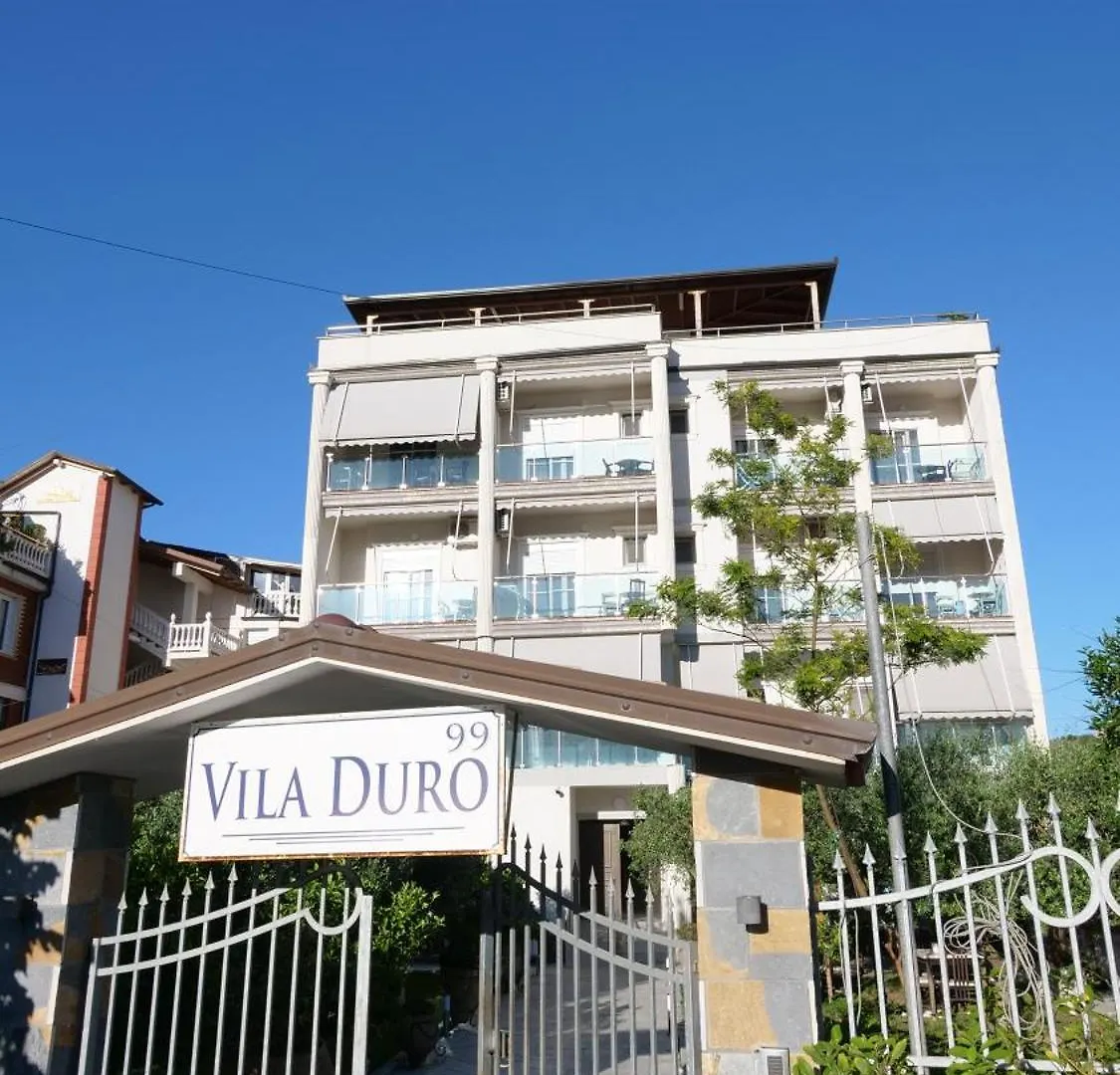 Contacts de Vila Duro